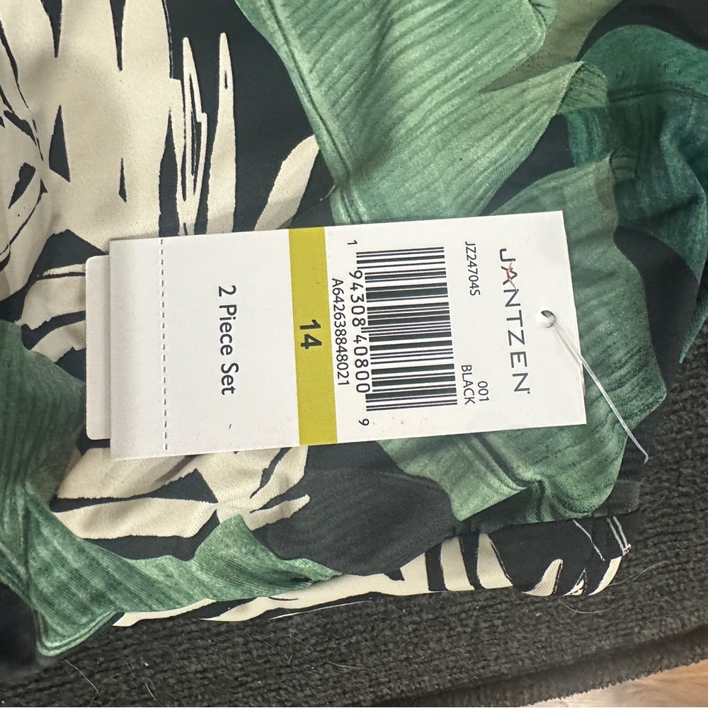 Tankini set with matching palazzo pants - Picture 2 of 10